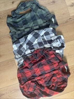 Old Navy and H&M Boys Plaid Button-Down Shirts - Green & Black, Black & White